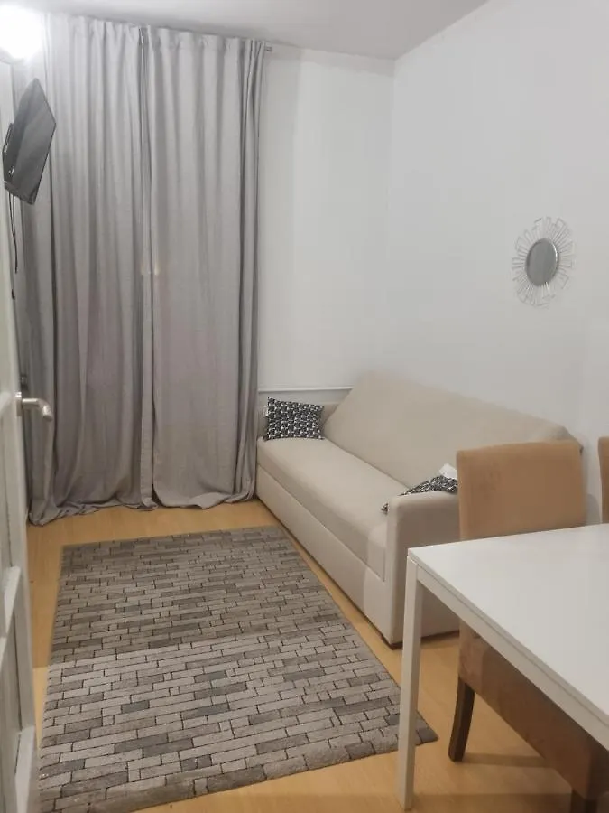 Old Town Pearl Apartment Warsaw